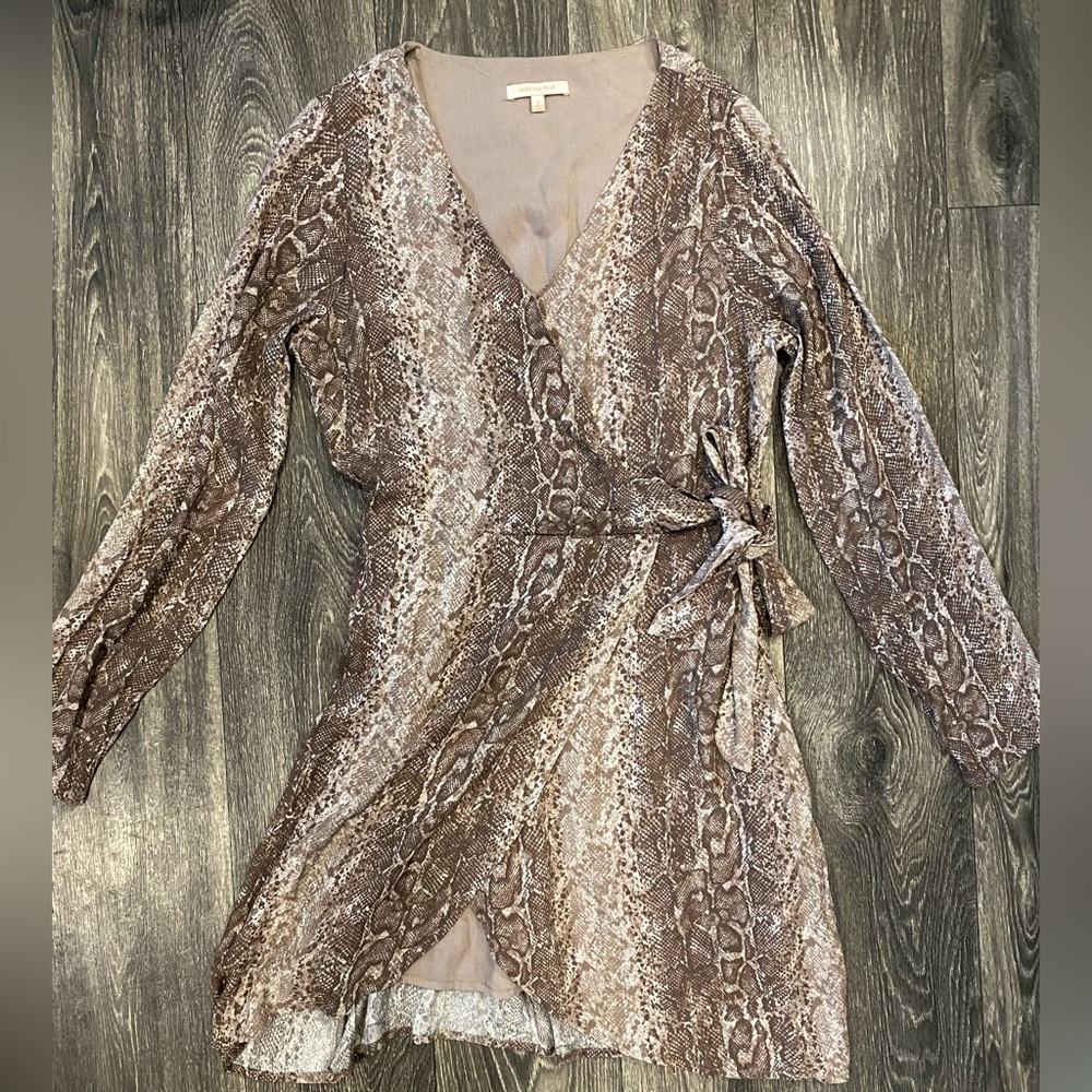 Urban outfitters skies are blue snakeskin print long sleeve wrap dress